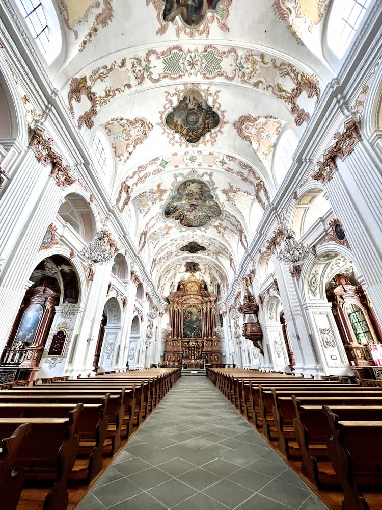 Jesuit Church Main Hall with 8 chapels
