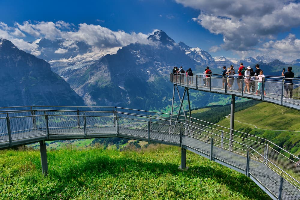 INTERLAKEN REGION UNCOVERED SwitzerLanding