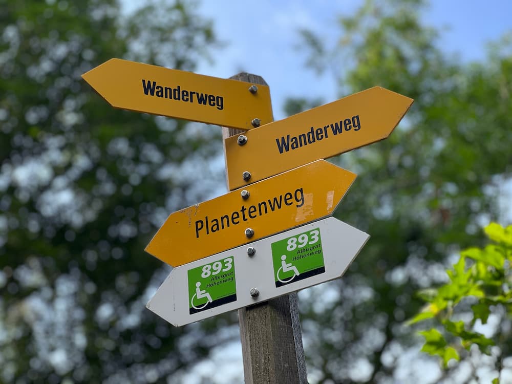 Planetenweg trail sign